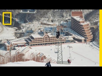 Brittien nopeimmaksi lumilautailijaksi tituleerattu Jamie Barrow käy tutustumassa vain harvoille avautuvaan Masikryongin hiihtokeskukseen Pohjois-Koreassa. Matkalla hän tutustuu myös Pyongyangin kaupunkiin.