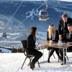 Lillehammer hiihtokeskus laskettelukeskus hiihtohissi gondolihissi maisema tunturi