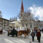 Seefeld hiihtokeskus laskettelukeskus kylä alppikylä kaupunki kirkko